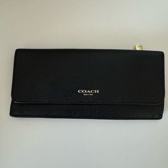 Coach wallet - Picture 1 of 3